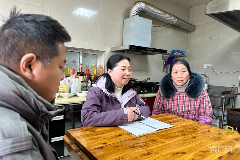 【听见·看见】全国人大代表李叶红：提升生态农业水平 培育新农人助力乡村振兴(图2)