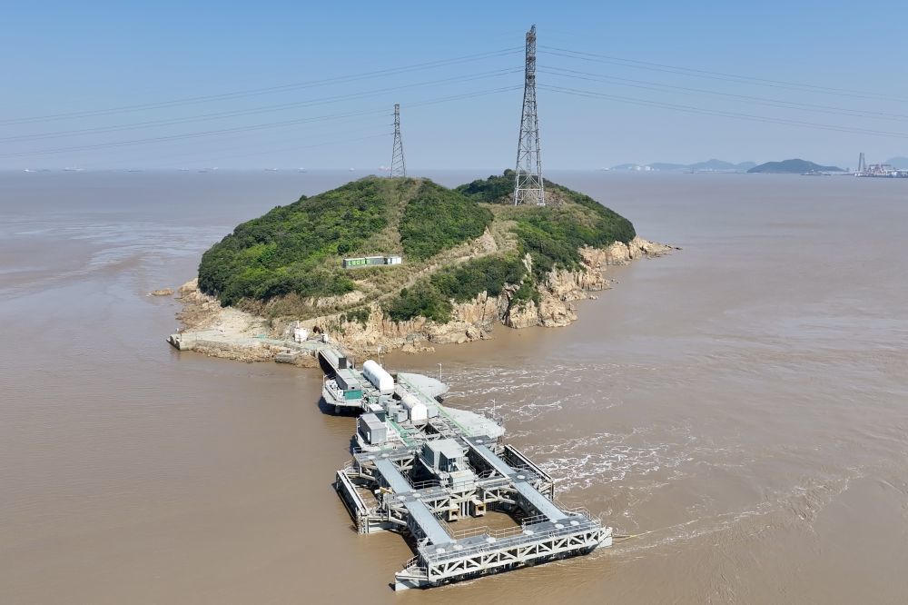 活力中国调研行“潮涌”变“绿电”浙江舟山兆瓦级潮流能发电工程稳定运行超八年